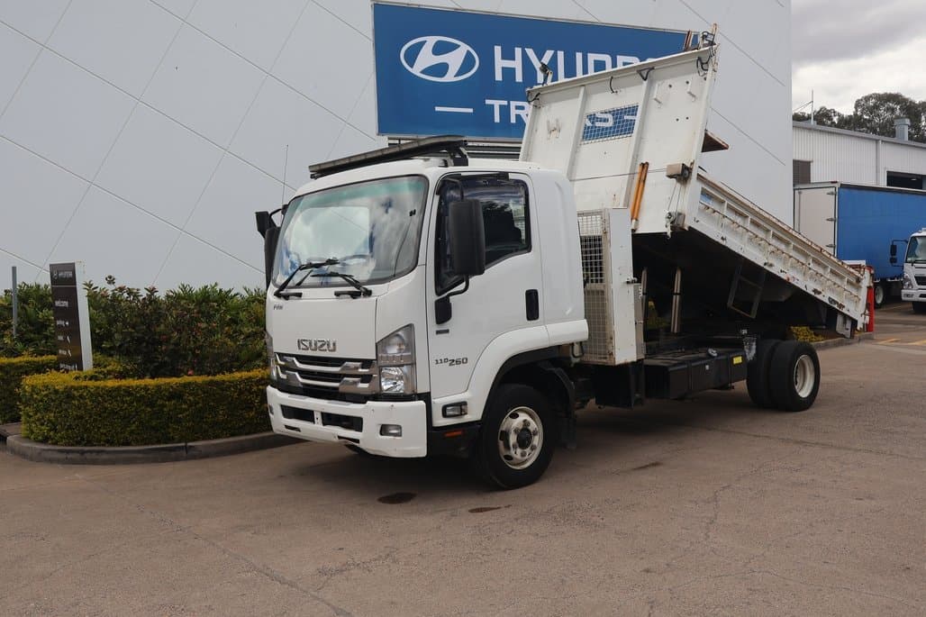 2020 ISUZU FRR 110-260
