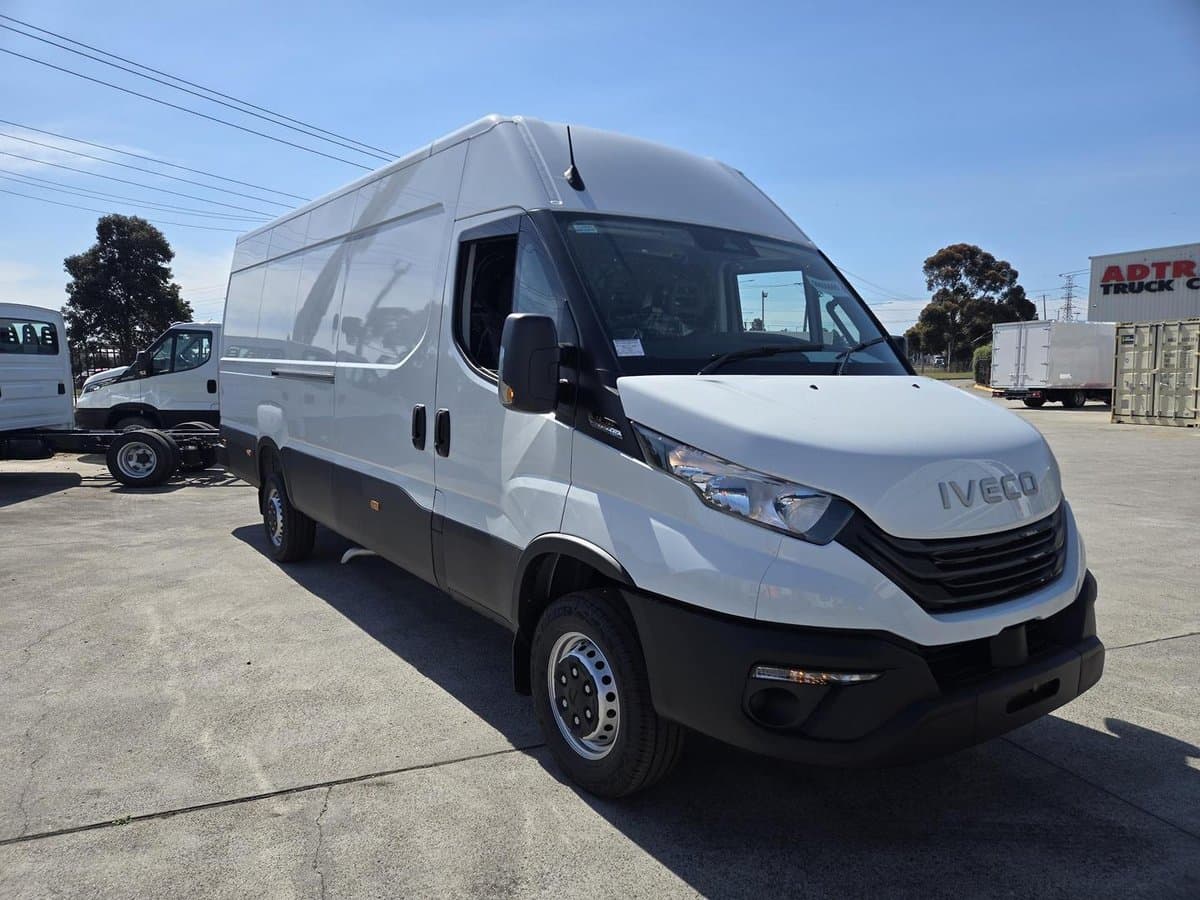 2026 Iveco Daily 42S18V