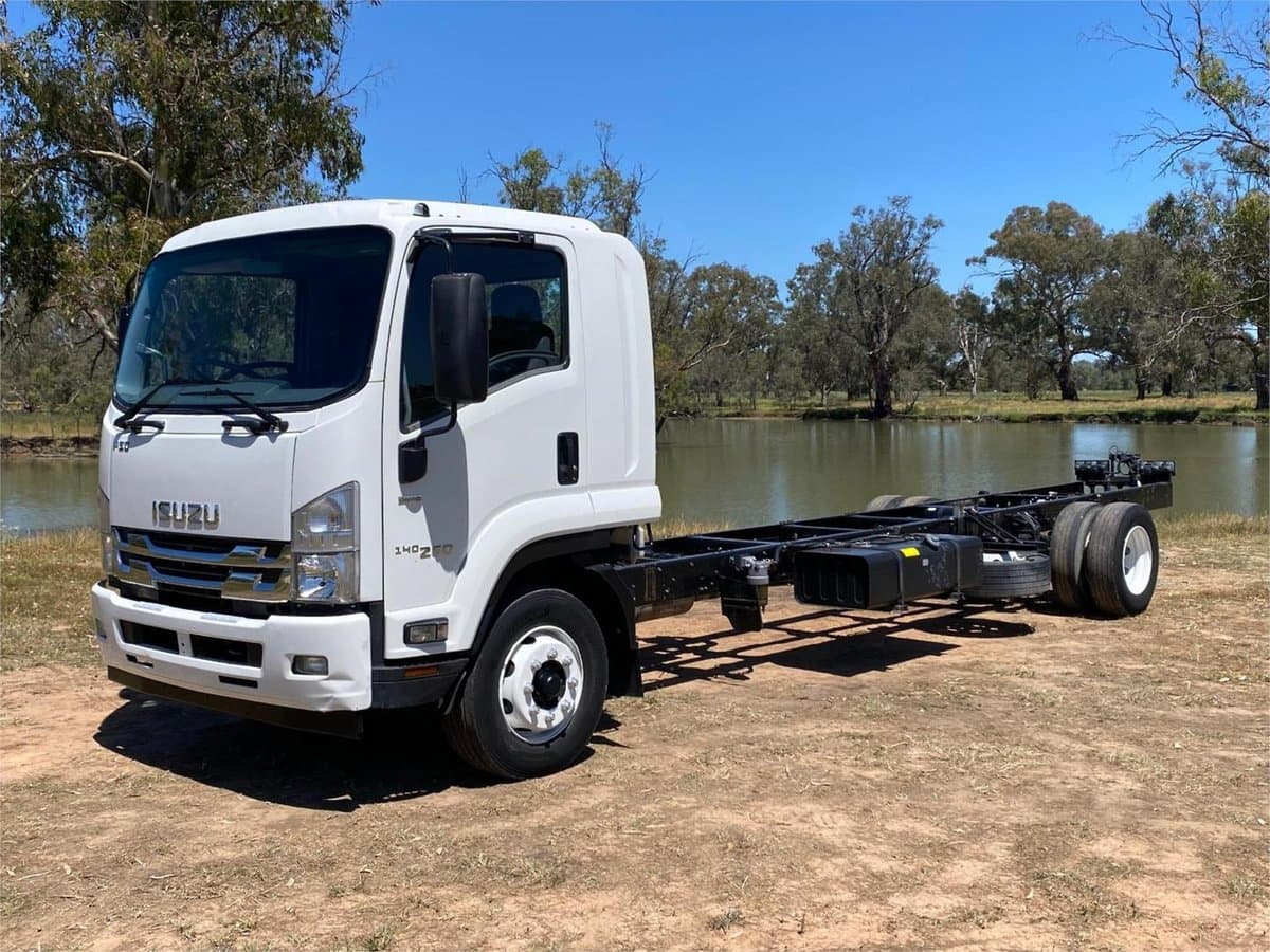 2017 Isuzu Fsd