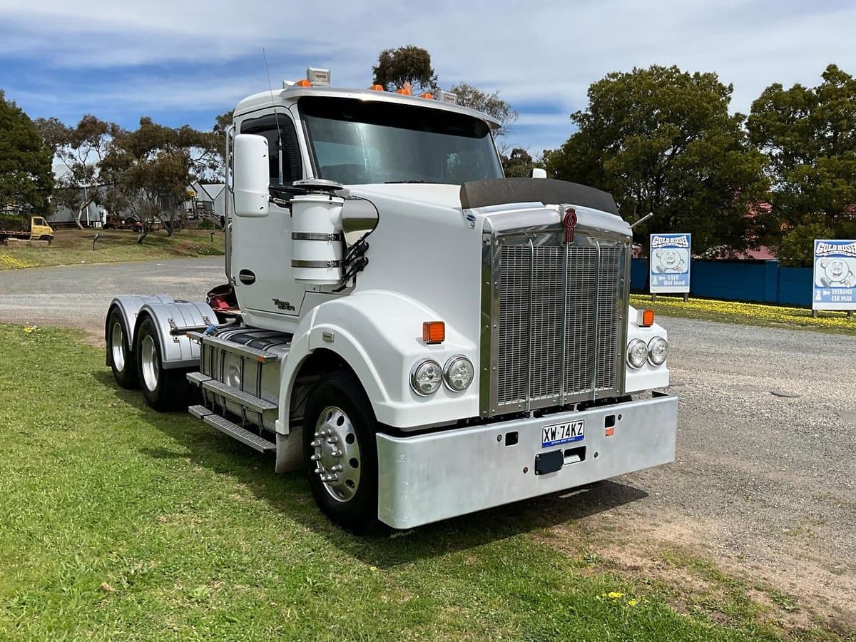 2018 Kenworth T610 SAR