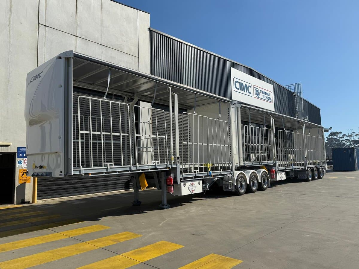 2026 CIMC 34 Pallet Drop Deck Sliding Mezz Posts Curtainsider B Double