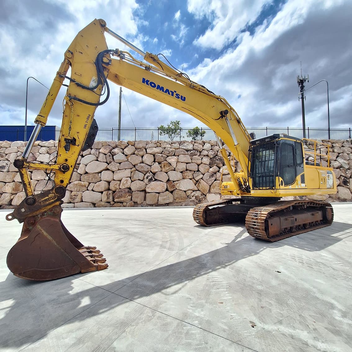 Komatsu PC300