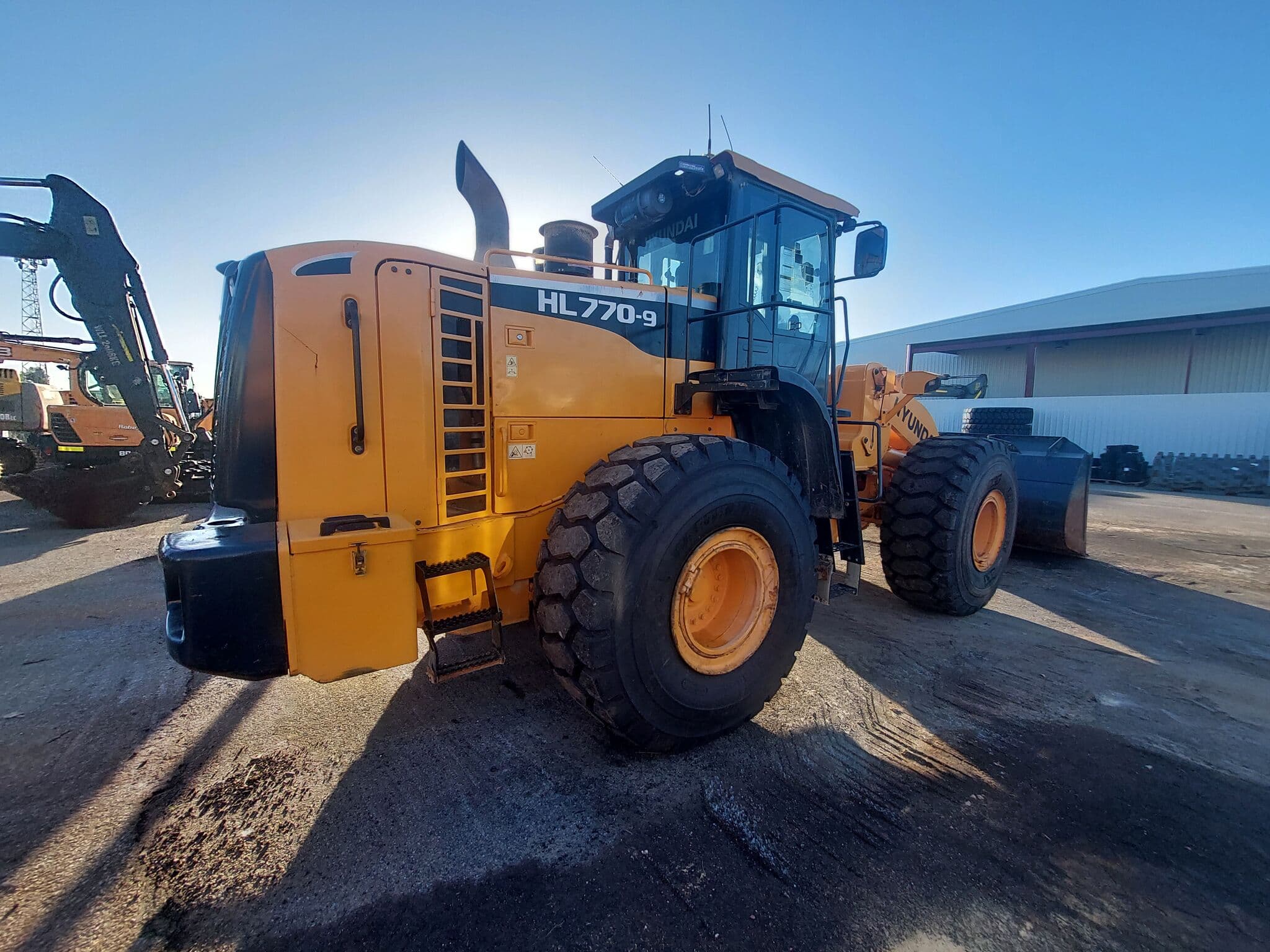 Hyundai HL770-9