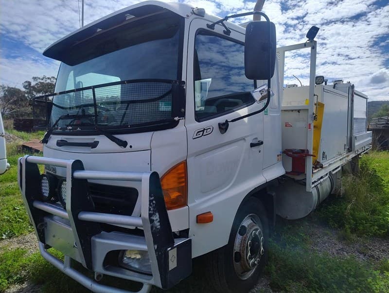 2007 HINO GD