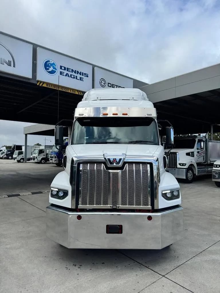 2024 Western Star 47X Western Star Automated Manual Transmission