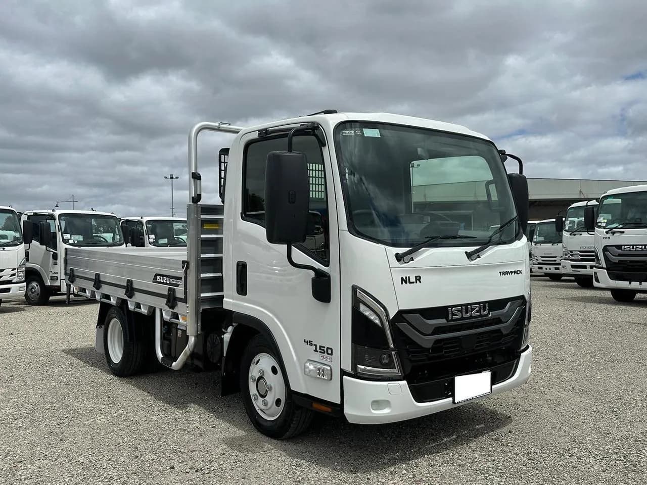 2026 Isuzu N Series NLR 45-150 DT D25 Traypack Automatic
