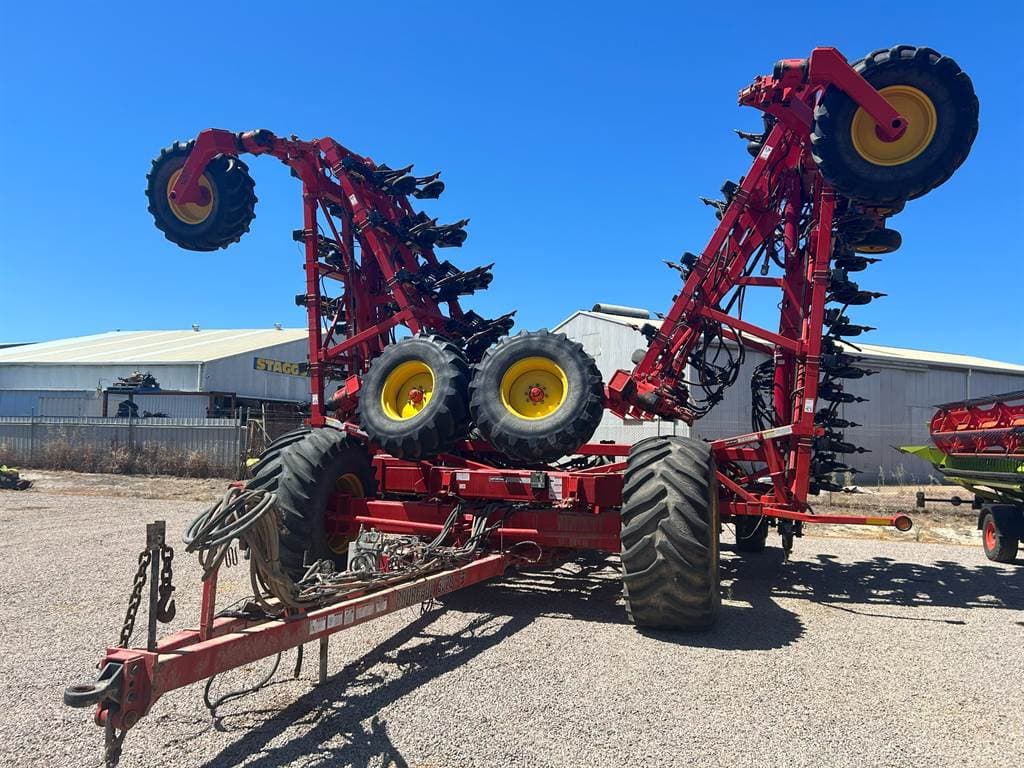 2015 Bourgault 3320