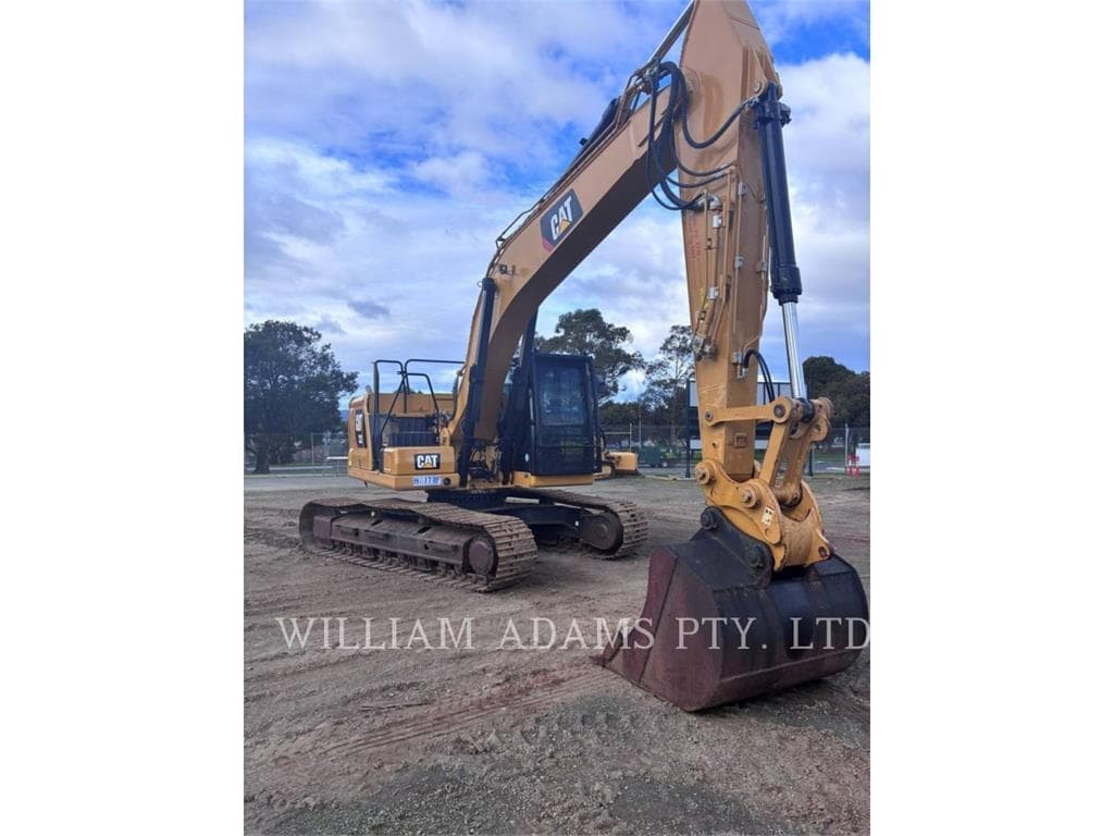 CAT 323