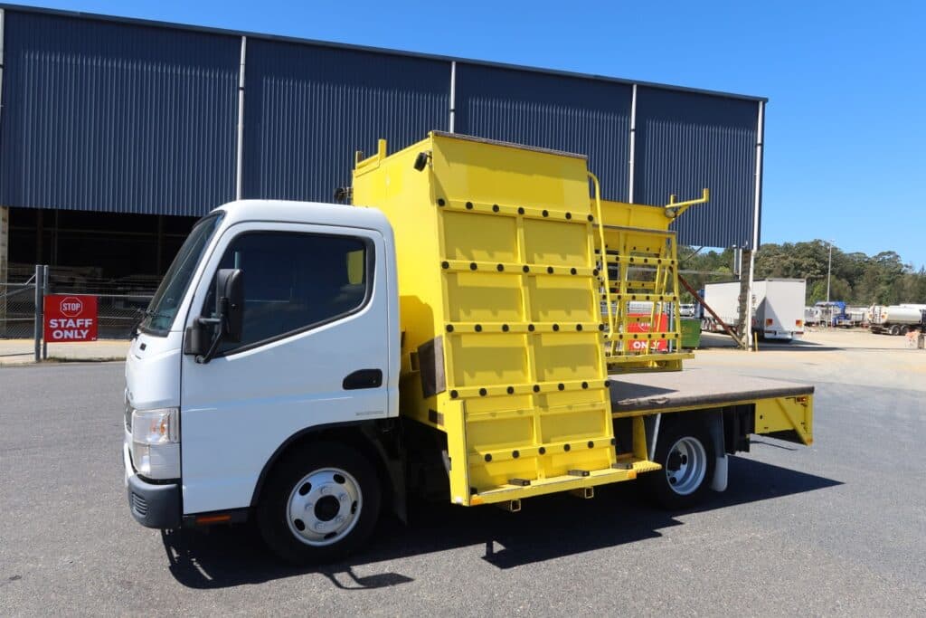 2016 Fuso Canter FE 515 Duonic Auto City Cab - A FRAME - GLASS CARRYING TRUCK