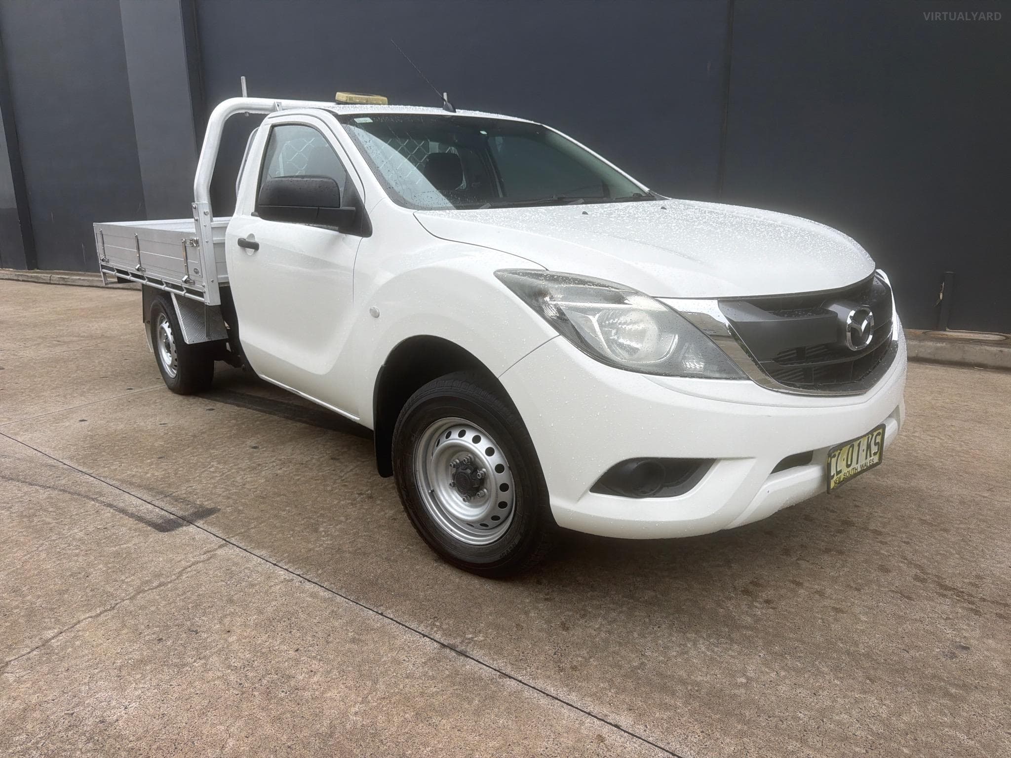 MAZDA BT-50 UR0YE1 XT CAB CHASSIS SINGLE CAB 2DR MAN 6SP 4X2 1303KG 2.2DT