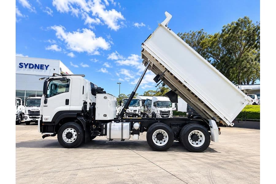 2014 Isuzu F Series FXZ 1500 Tipper (White)
